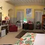 Demode Cortona